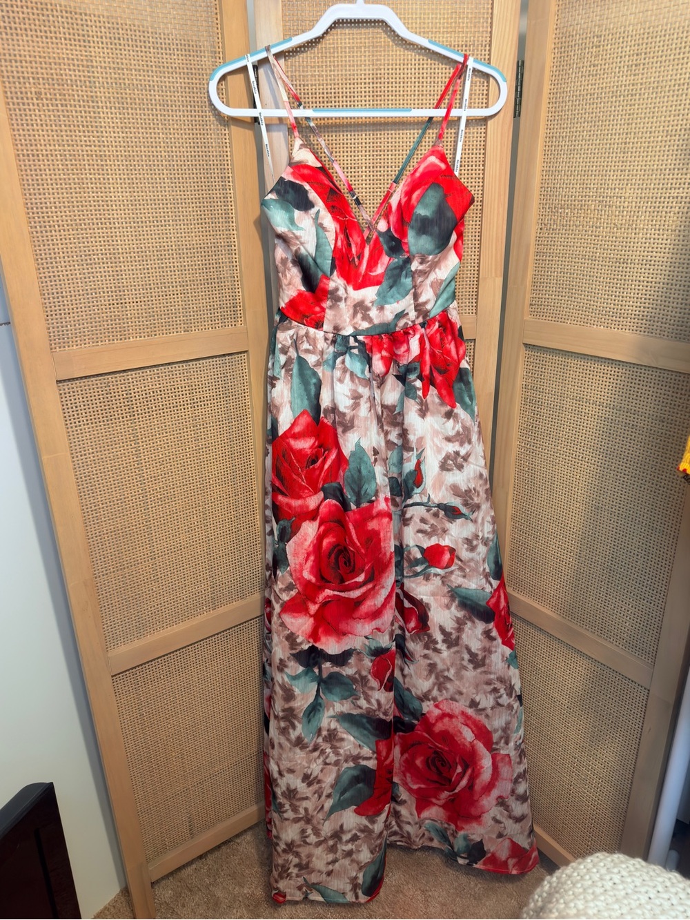 Soieblu Red Rose Print Spaghetti Strap Maxi Dress